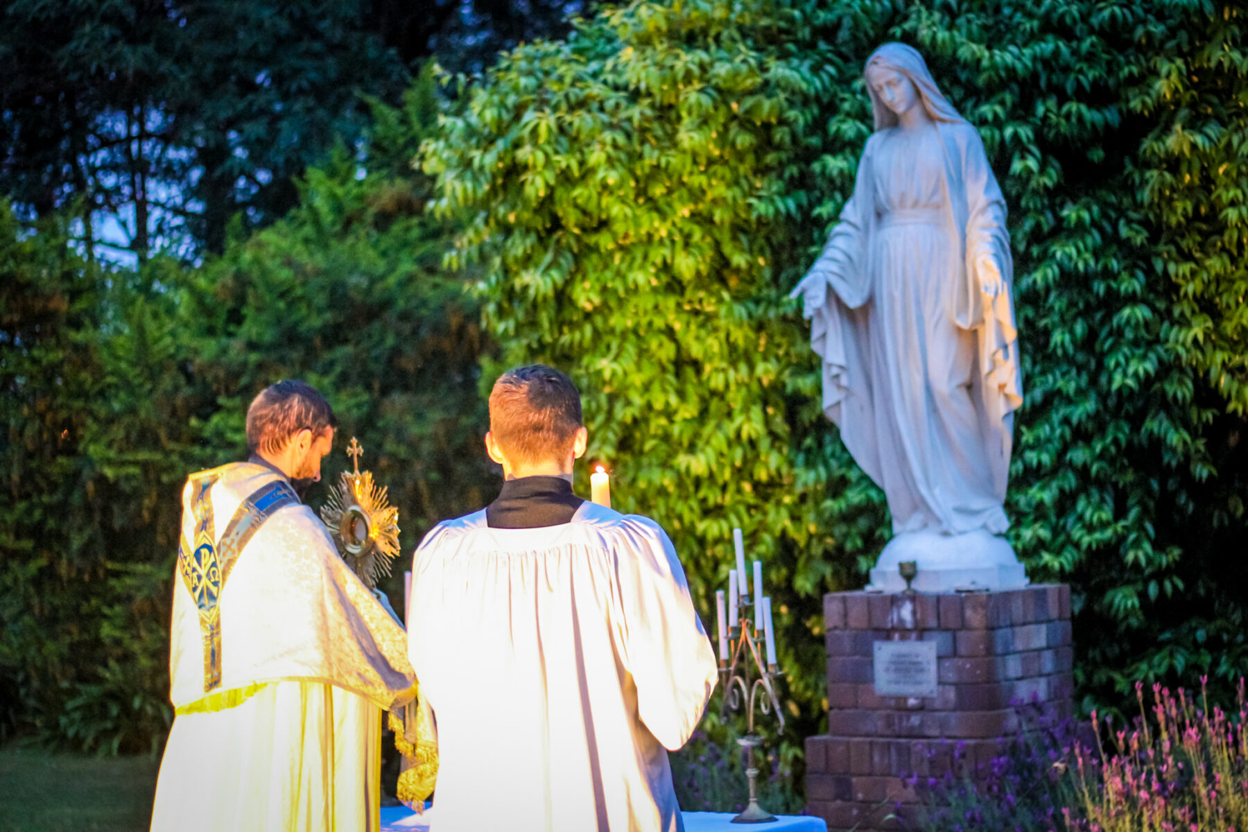 Our-Lady-of-the-Holy-Rosary-2020-5. Campion College Australia.