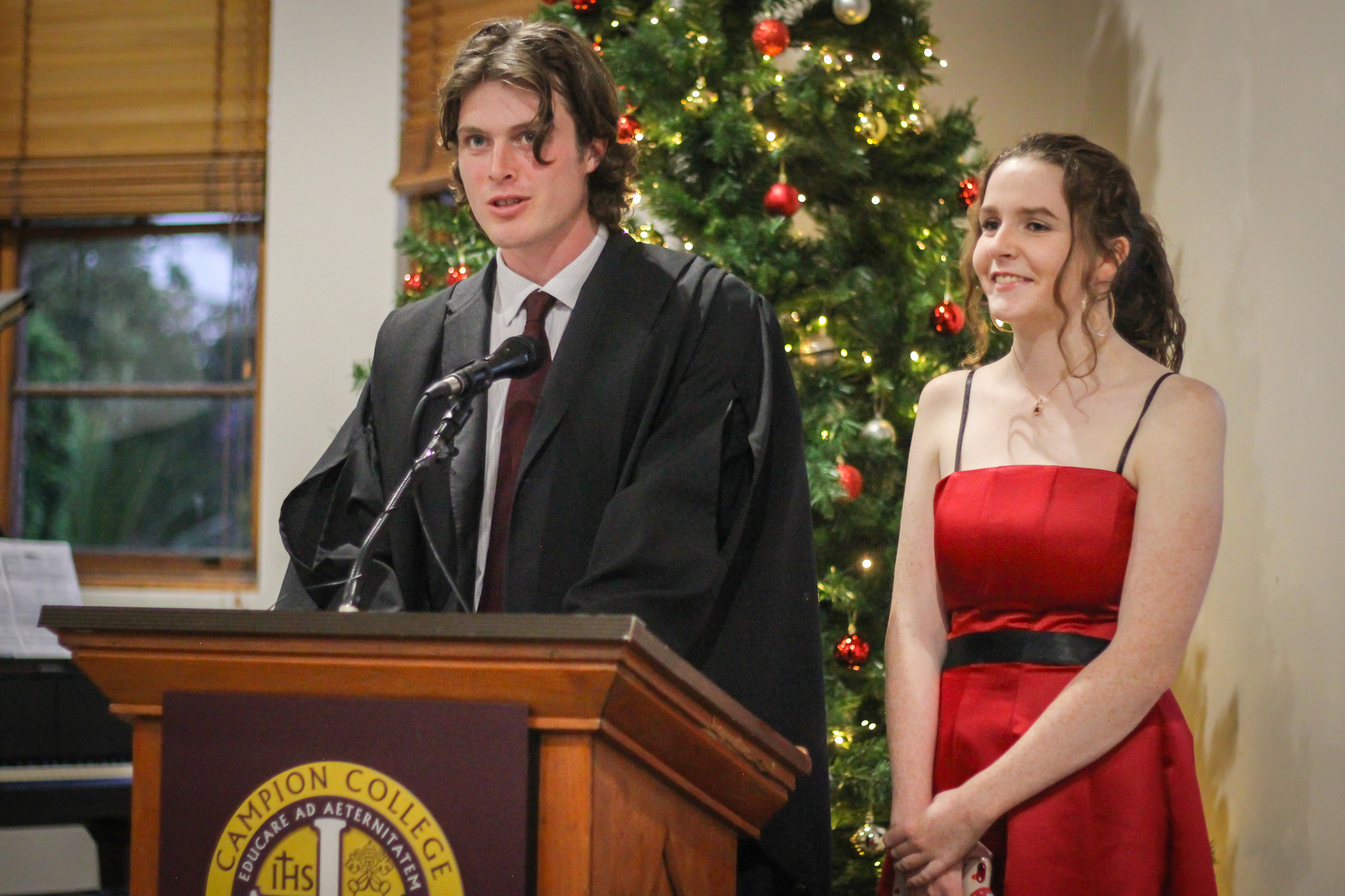 Campion wraps up academic year with last ‘Réveillon’ in dining hall
