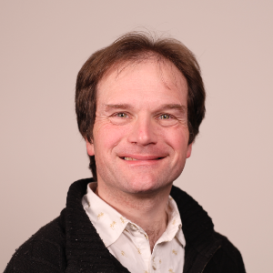 Dr Jeremy Bell