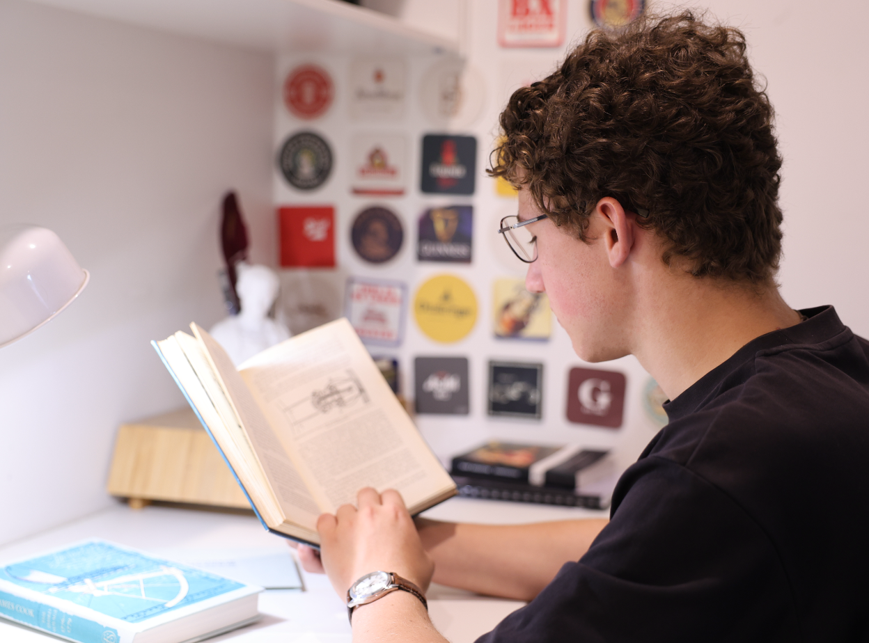 Tile Student with Book